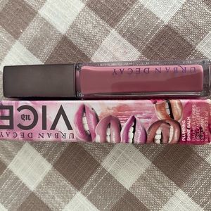 URBAN DECAY VICE plumbing shine balm